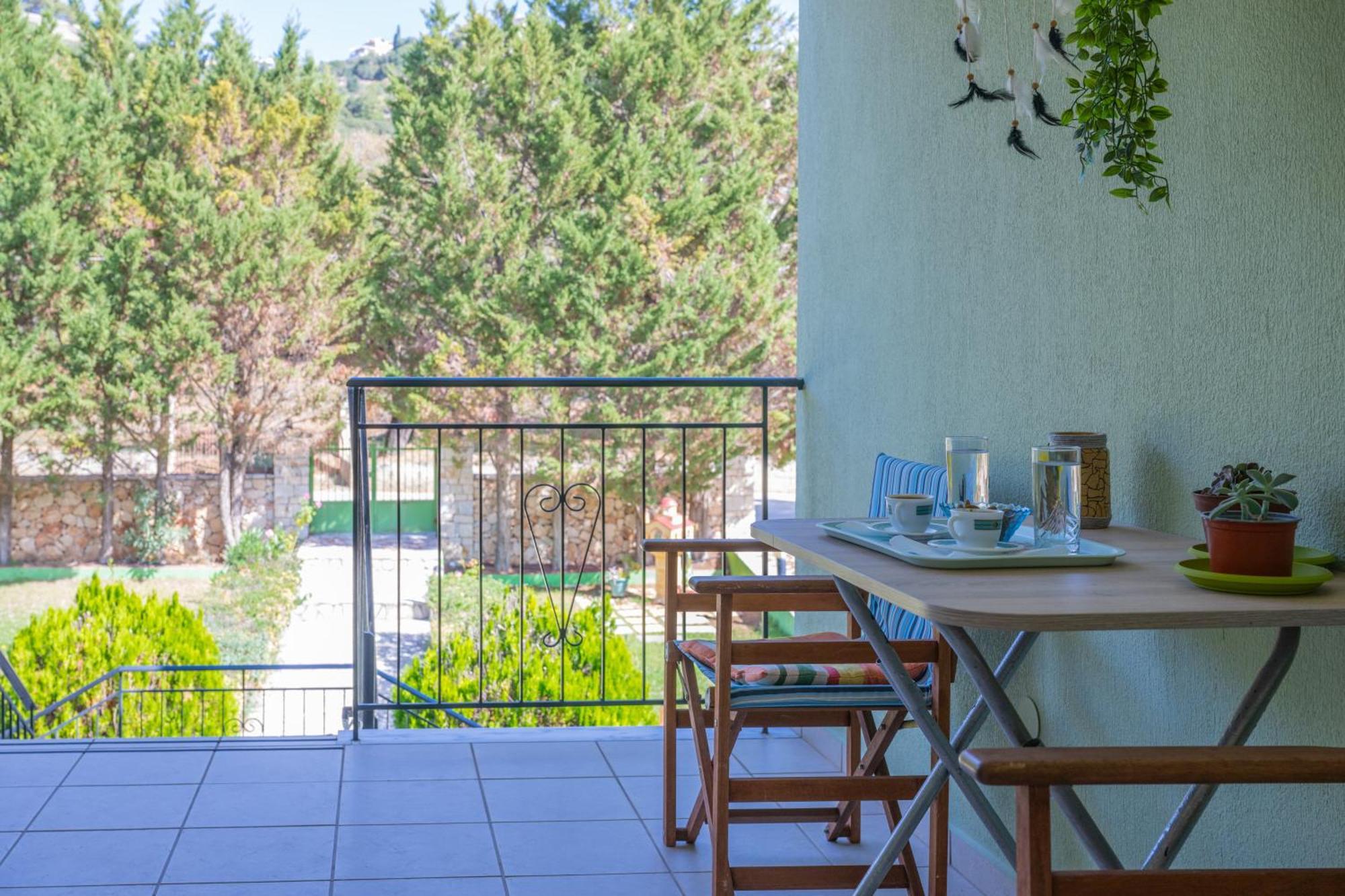 Vista Verde Studios & Apartments Svoronata Extérieur photo